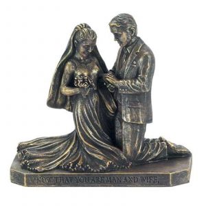 Figurine -  Bride & Groom - Called To Pray